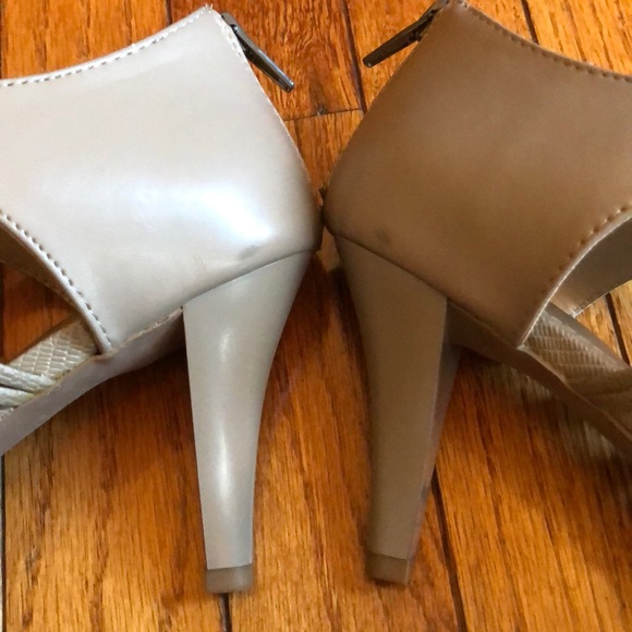 Life Stride Gladiator Heels - Picture 7 of 7